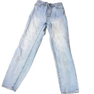 BDG jeans Mom High Rise straight leg 25" light wash